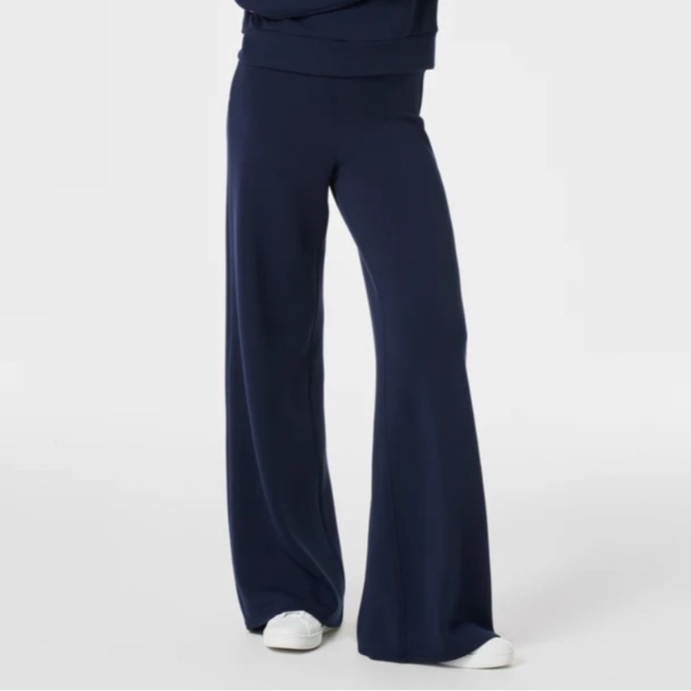 SPANX® AirEssentials Wide Leg Pant